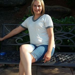 Meet your Posher, Crystal